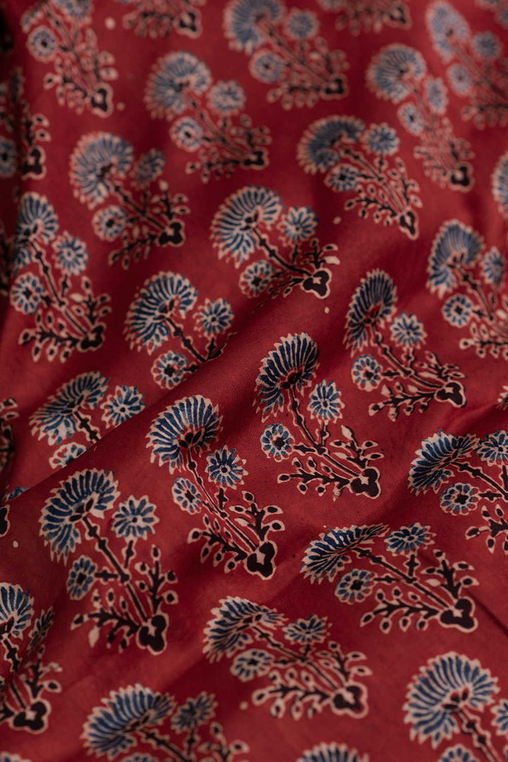Silk Fabric - Matkatus 