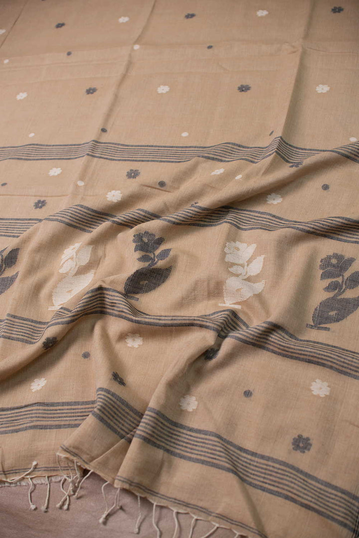 Saree - Matkatus