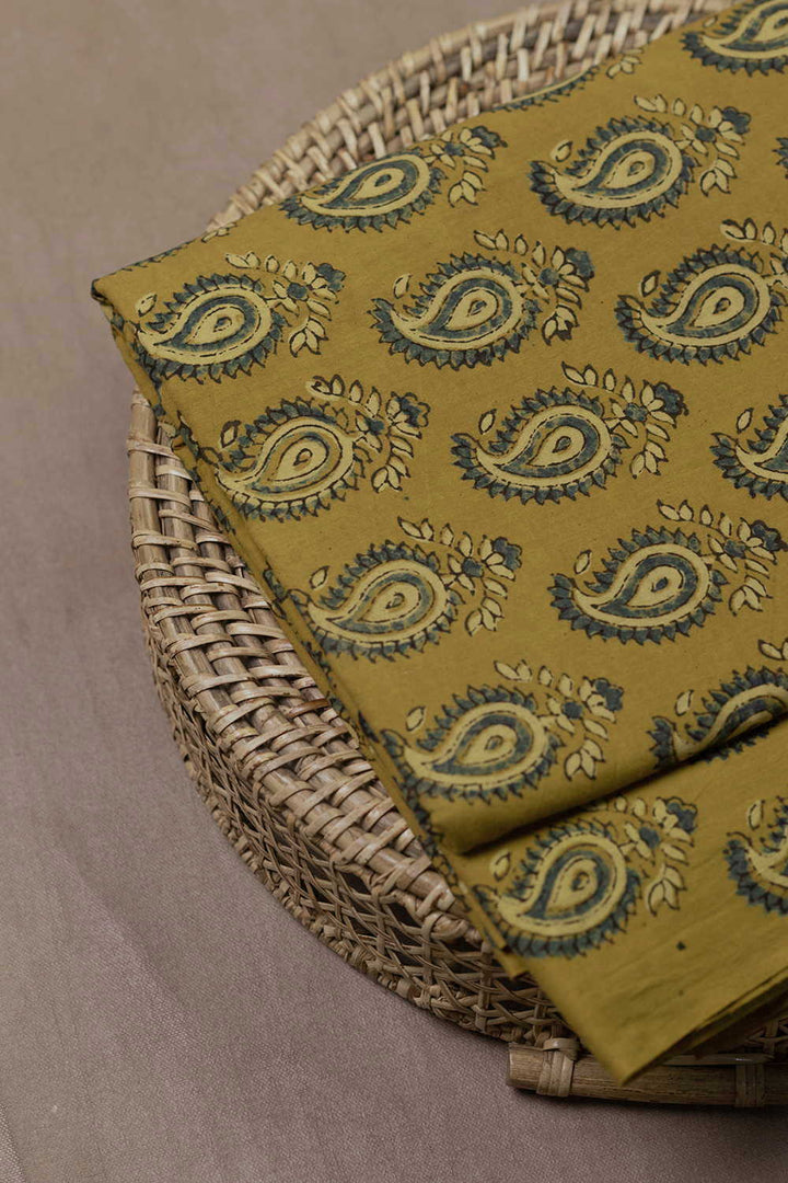 Ajrak Cotton Fabric - Matkatus 