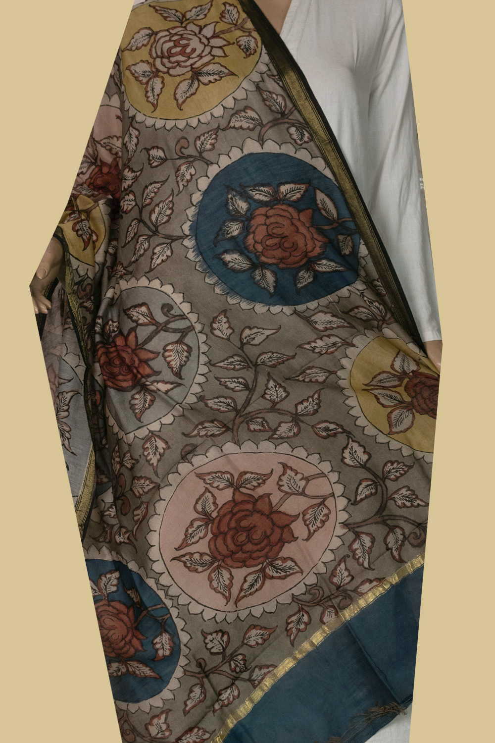 Hand Painted Dupatta - Matkatus 