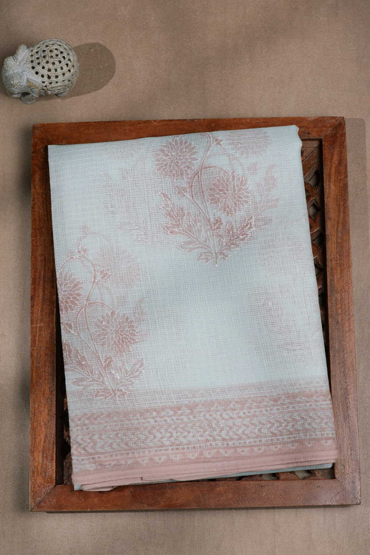 Saree - Matkatus