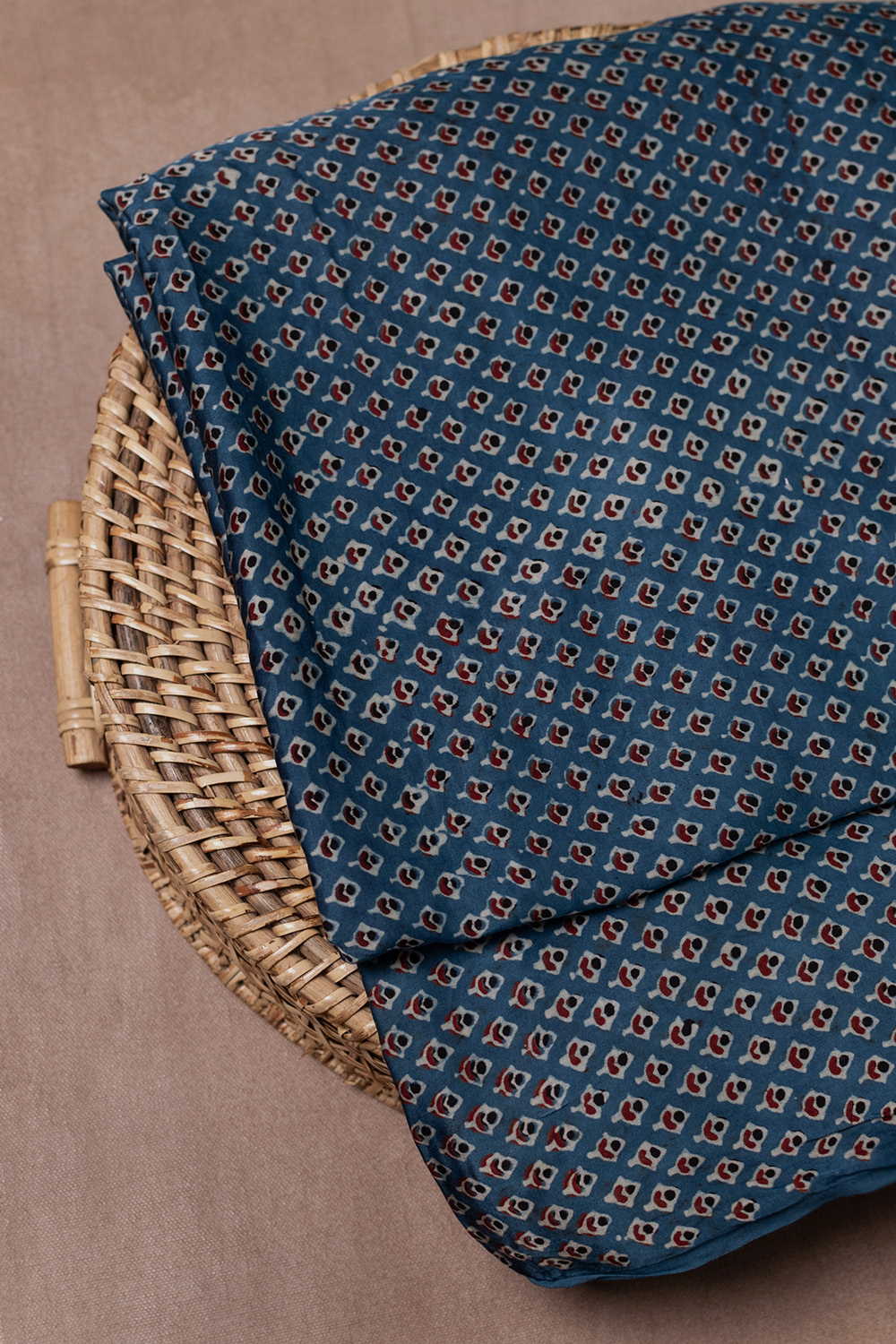 Silk Fabrics - Matkatus