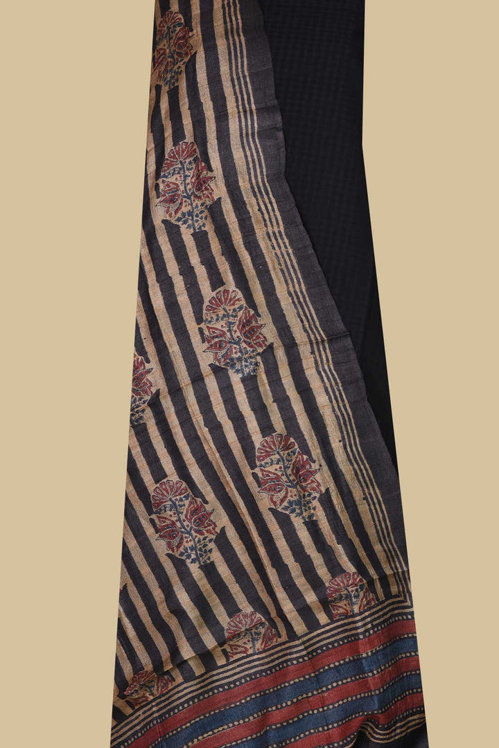 Top & Dupatta - Matkatus