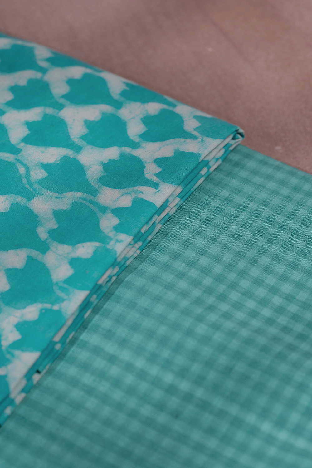 Unstitched Suits - Matkatus