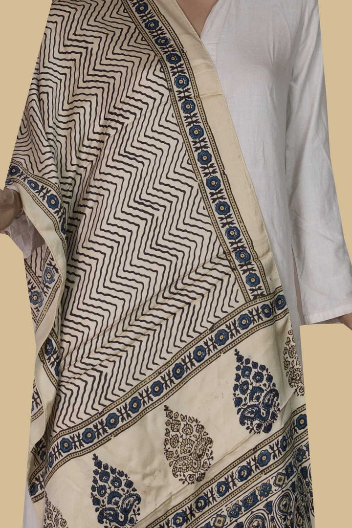 Ajrak Stole - Matkatus