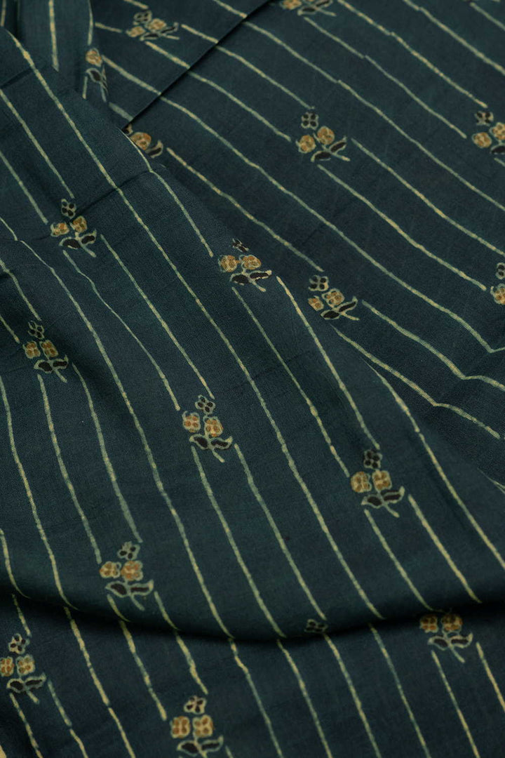 Ajrak Fabric - Matkatus