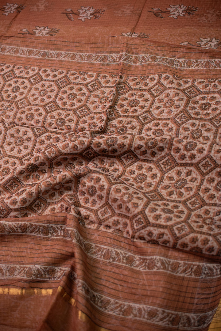 Sarees - Matkatus 