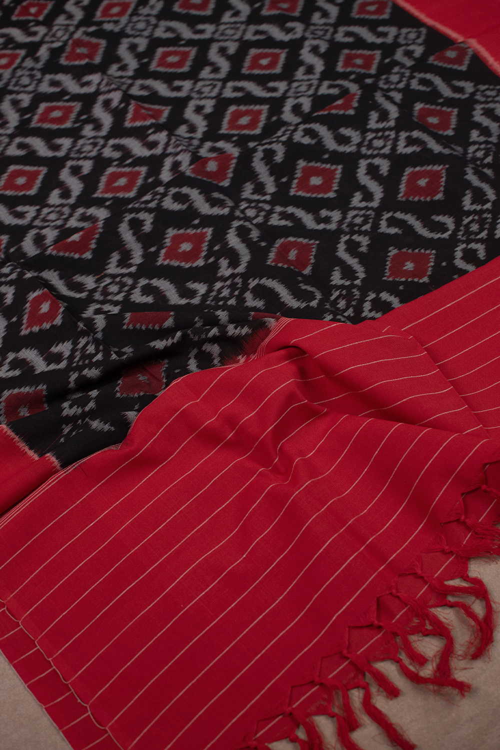 Cotton Dupatta - Matkatus 