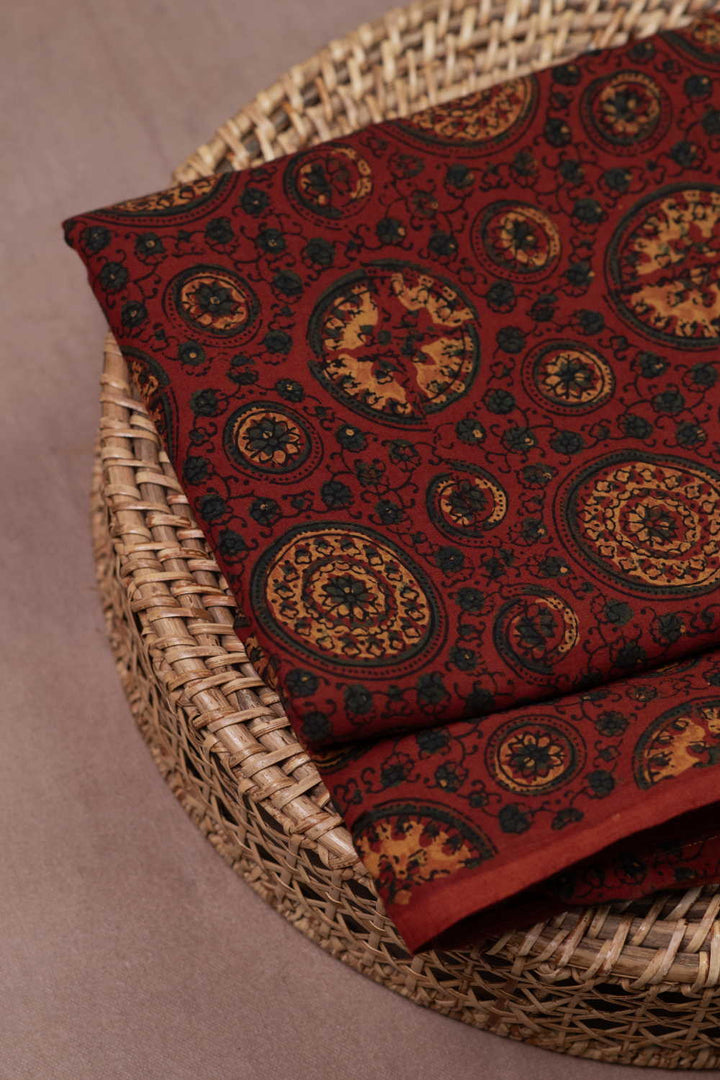 Ajrak Fabric - Matkatus 