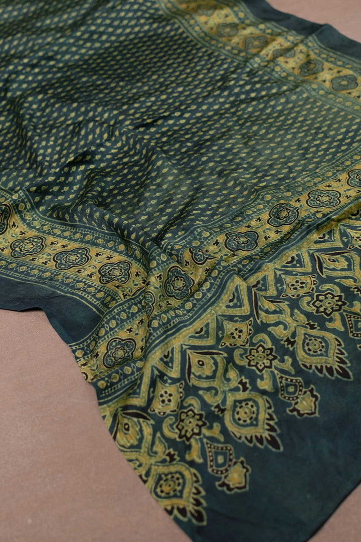 Silk Stole - Matkatus 