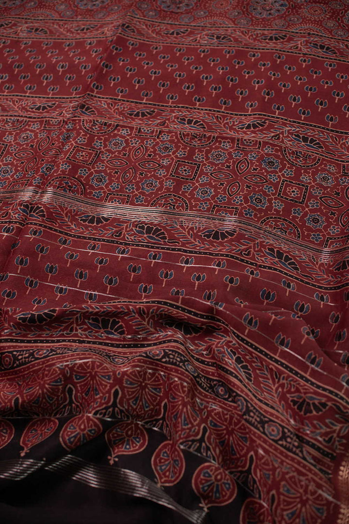 Ajrak Sarees - Matkatus