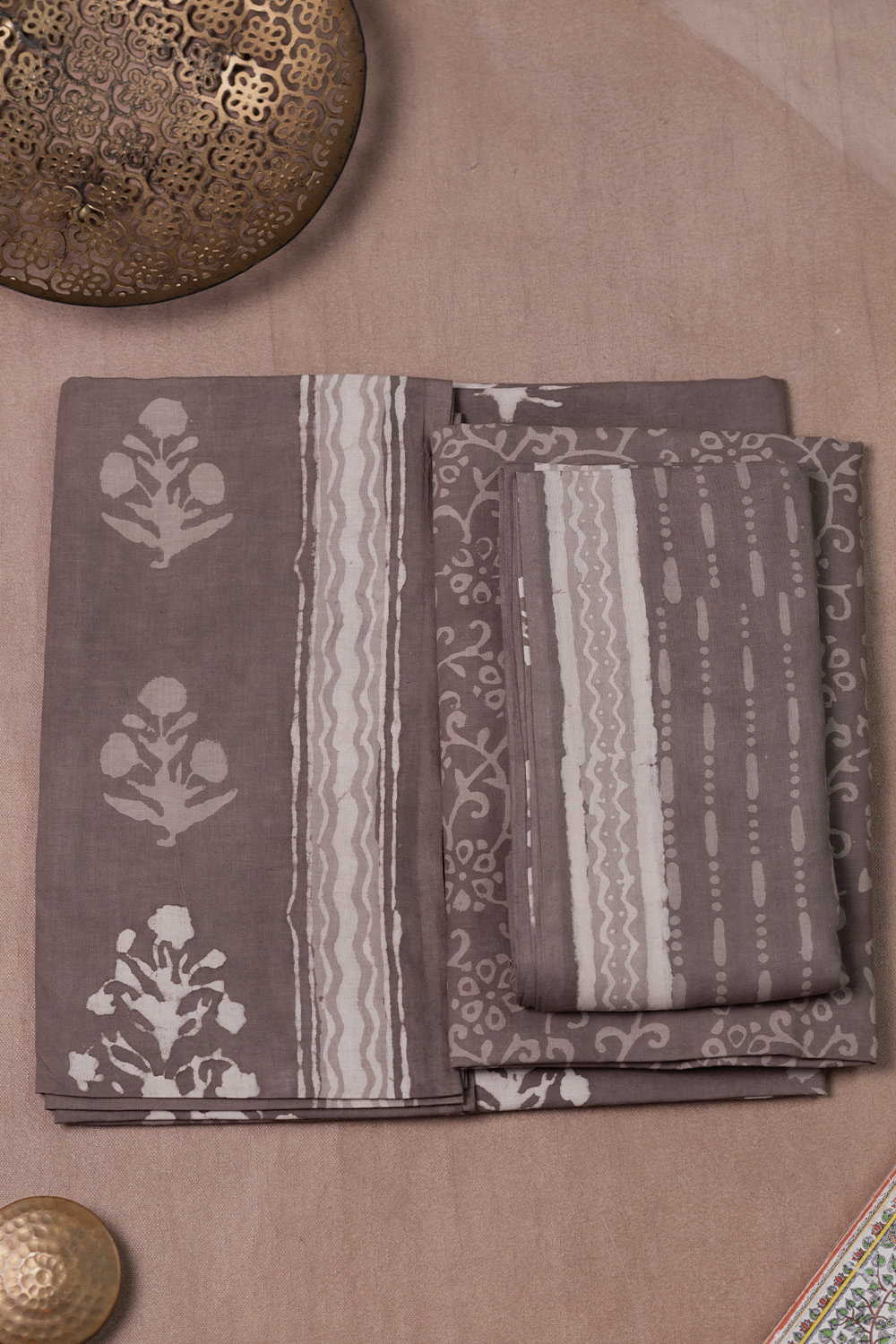 Full Suits - Matkatus 