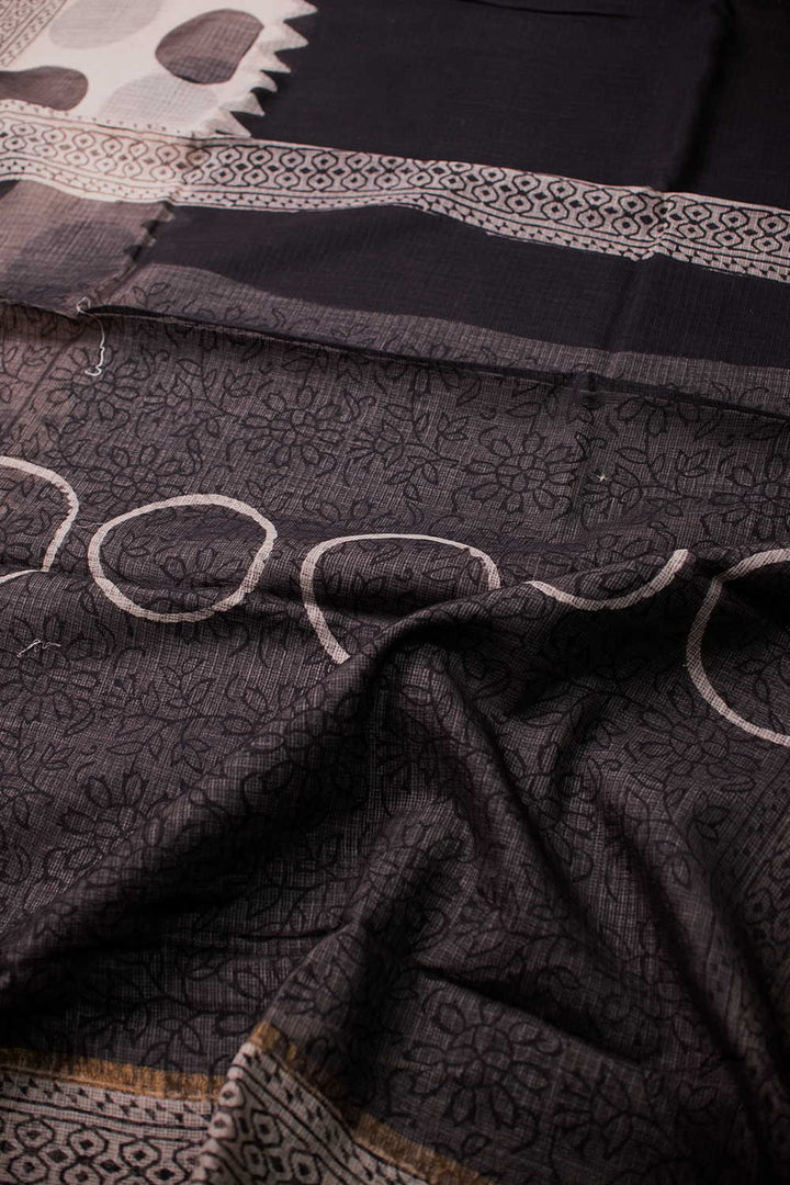 Sarees - Matkatus 