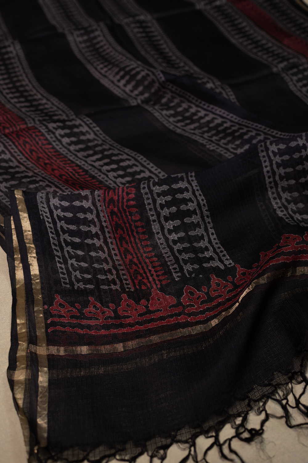 Silk Dupatta - Matkatus 