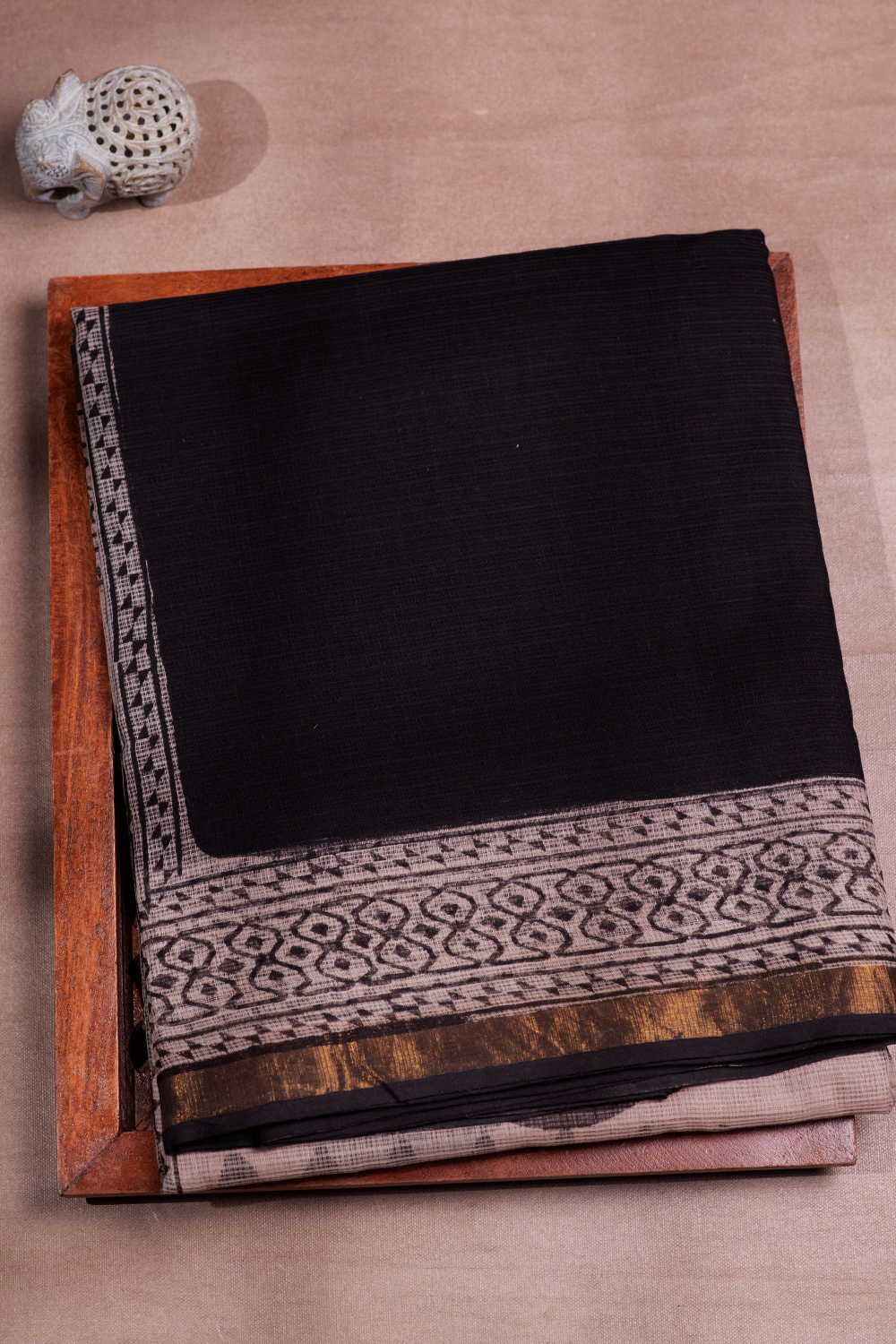 Sarees - Matkatus 