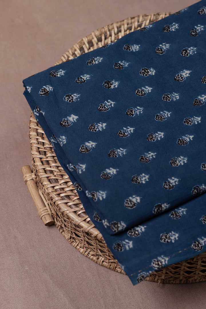 Block Printed Fabric - Matkatus 