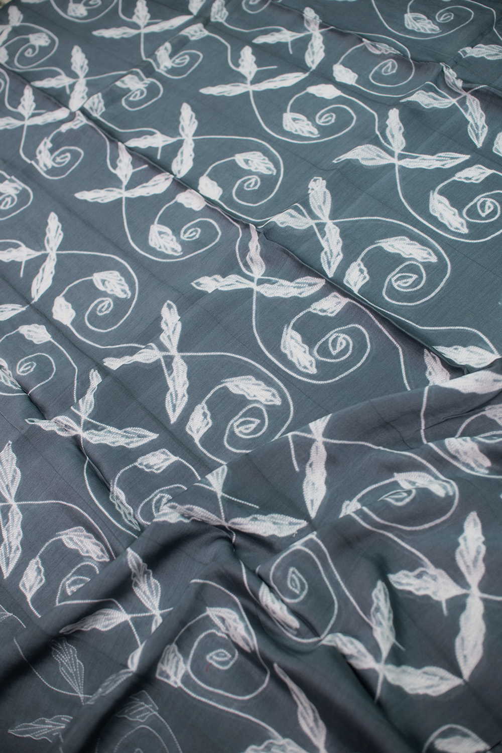 Shibori Suits - Matkatus 