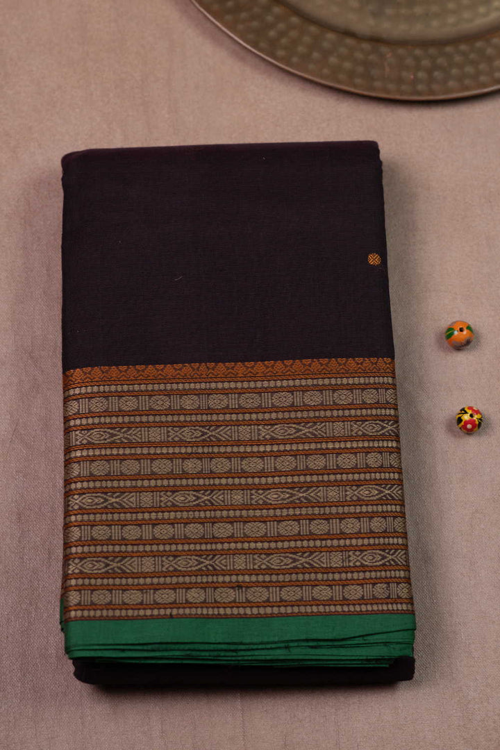 Sarees - Matkatus 