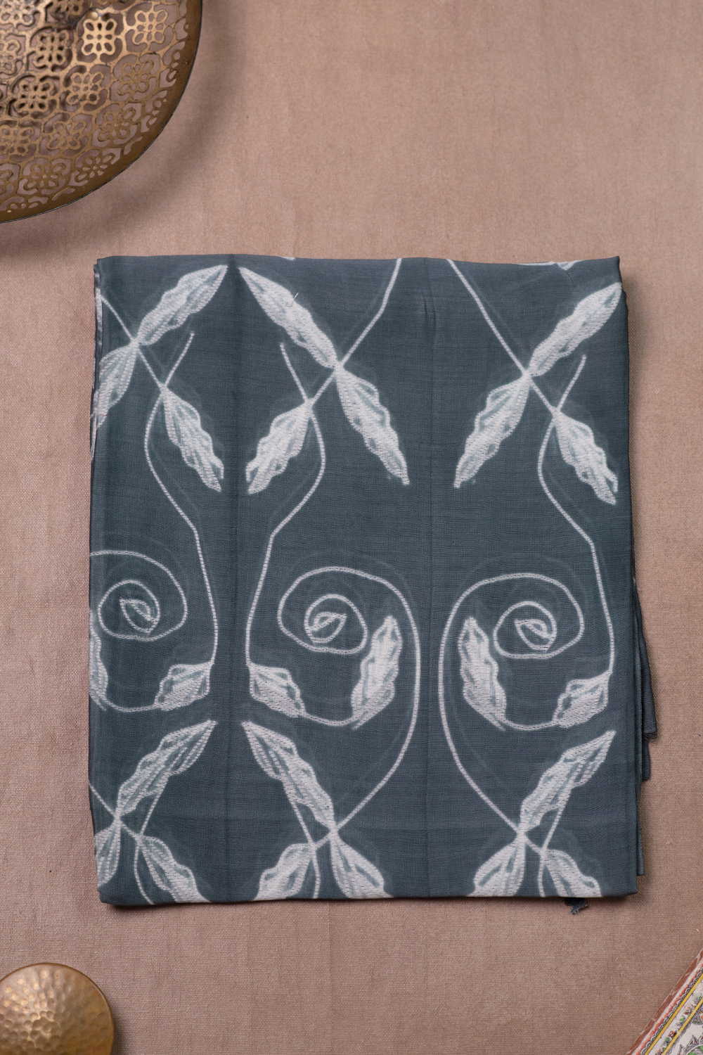 Shibori Suits - Matkatus 