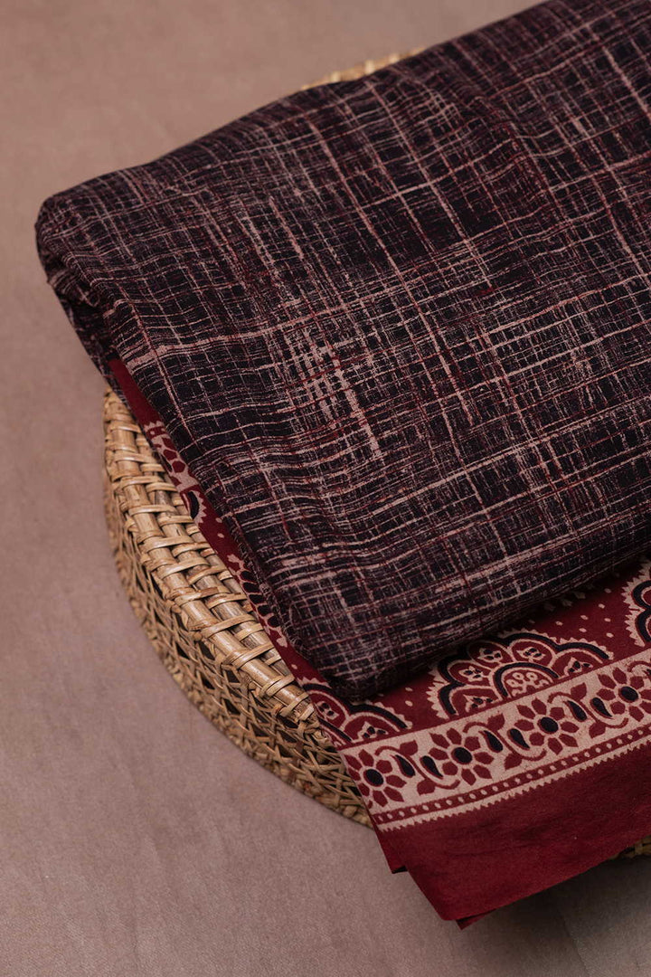 Ajrak Brush Print Fabric - Matkatus 