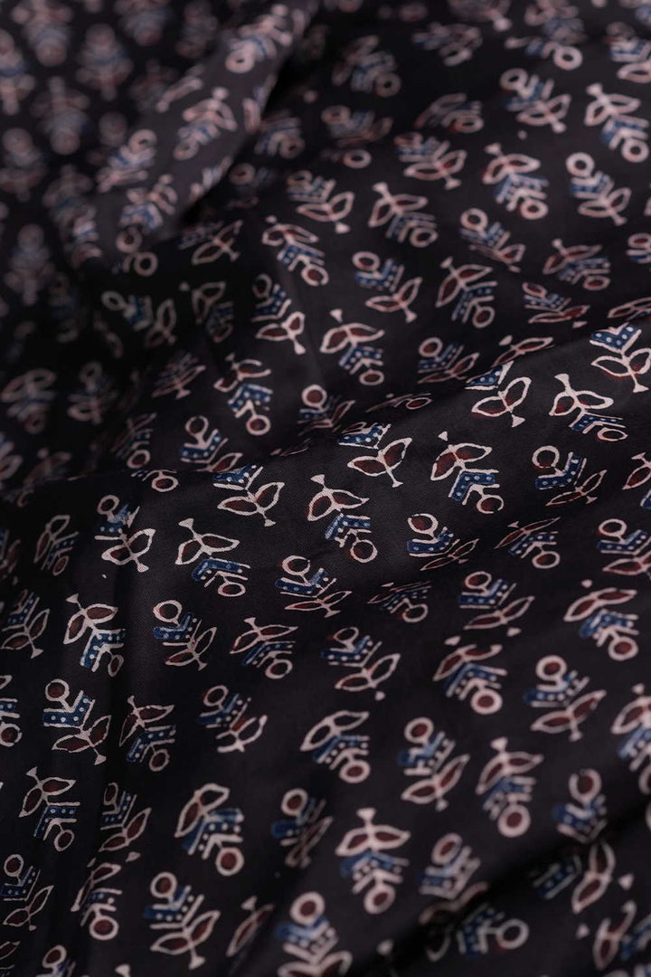 Silk Fabric - Matkatus 