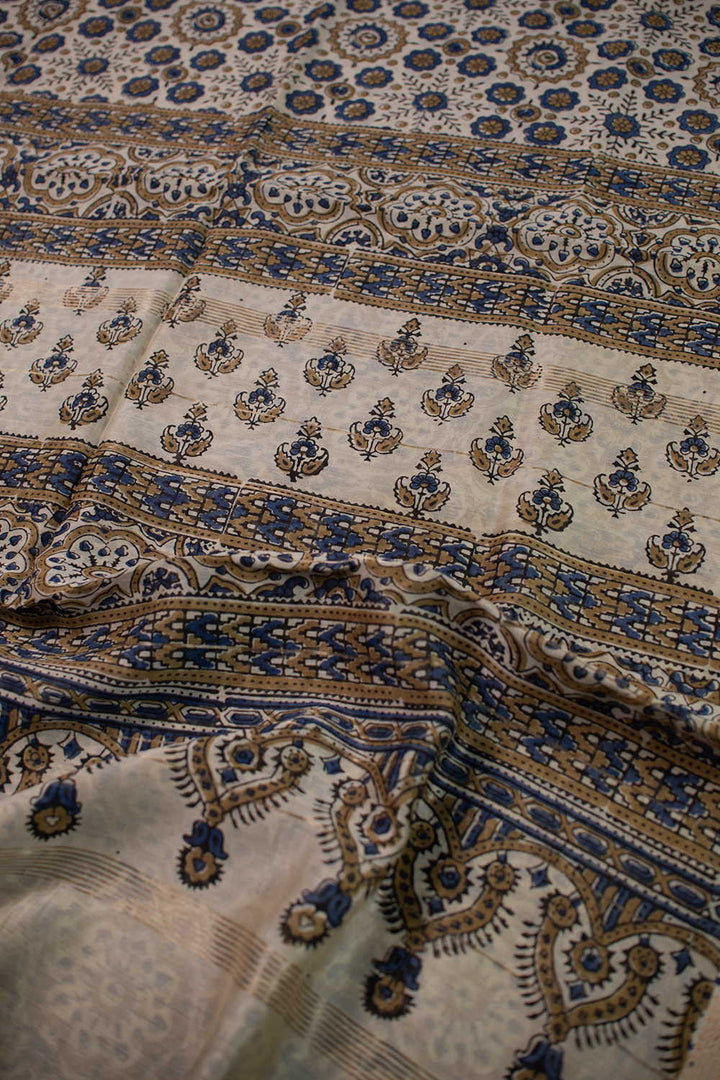 Ajrak Sarees - Matkatus