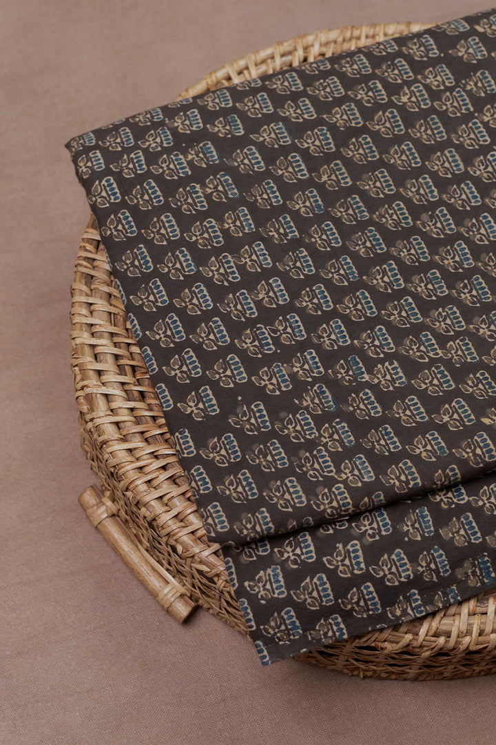 Block Printed Fabric - Matkatus 