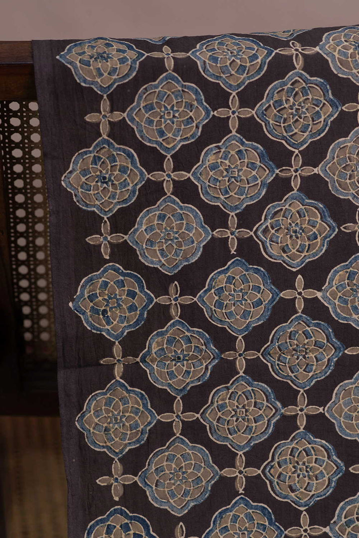 Block Printed Fabric - Matkatus 