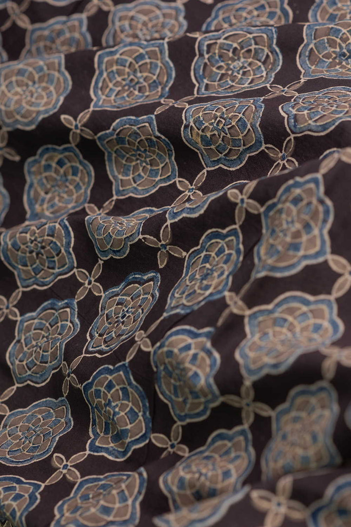 Fabric - Matkatus 