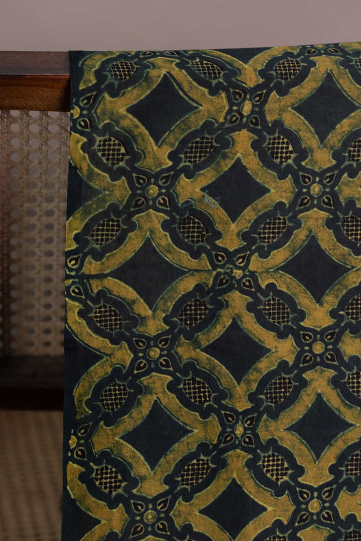 Ajrak Print Fabric - Matkatus 