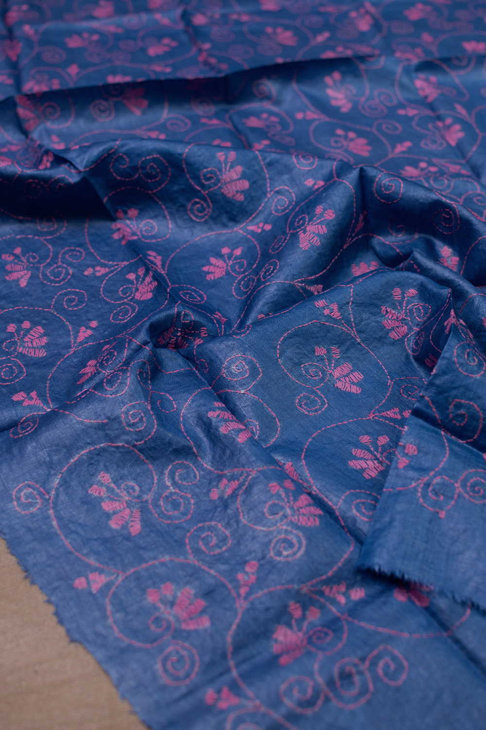 Embroidered Blouse - Matkatus