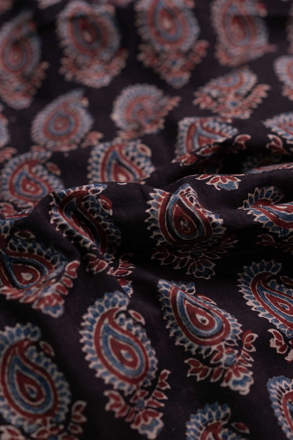 Block Printed Cotton Fabric - Matkatus 