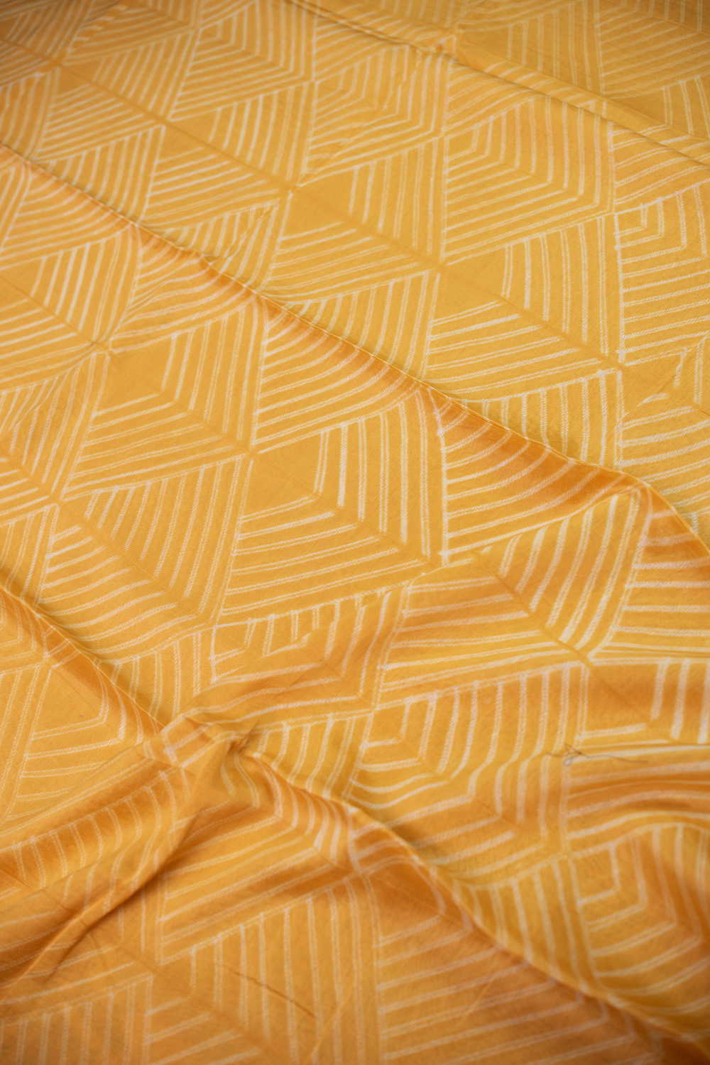 Shibori Suits - Matkatus 