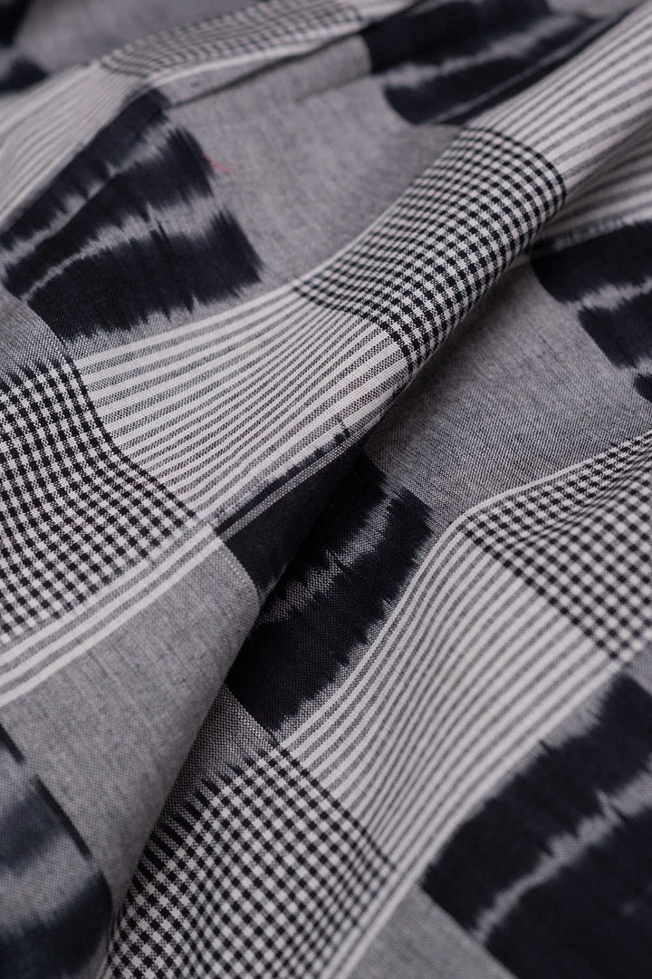 Pochampally Ikat Fabric - Matkatus