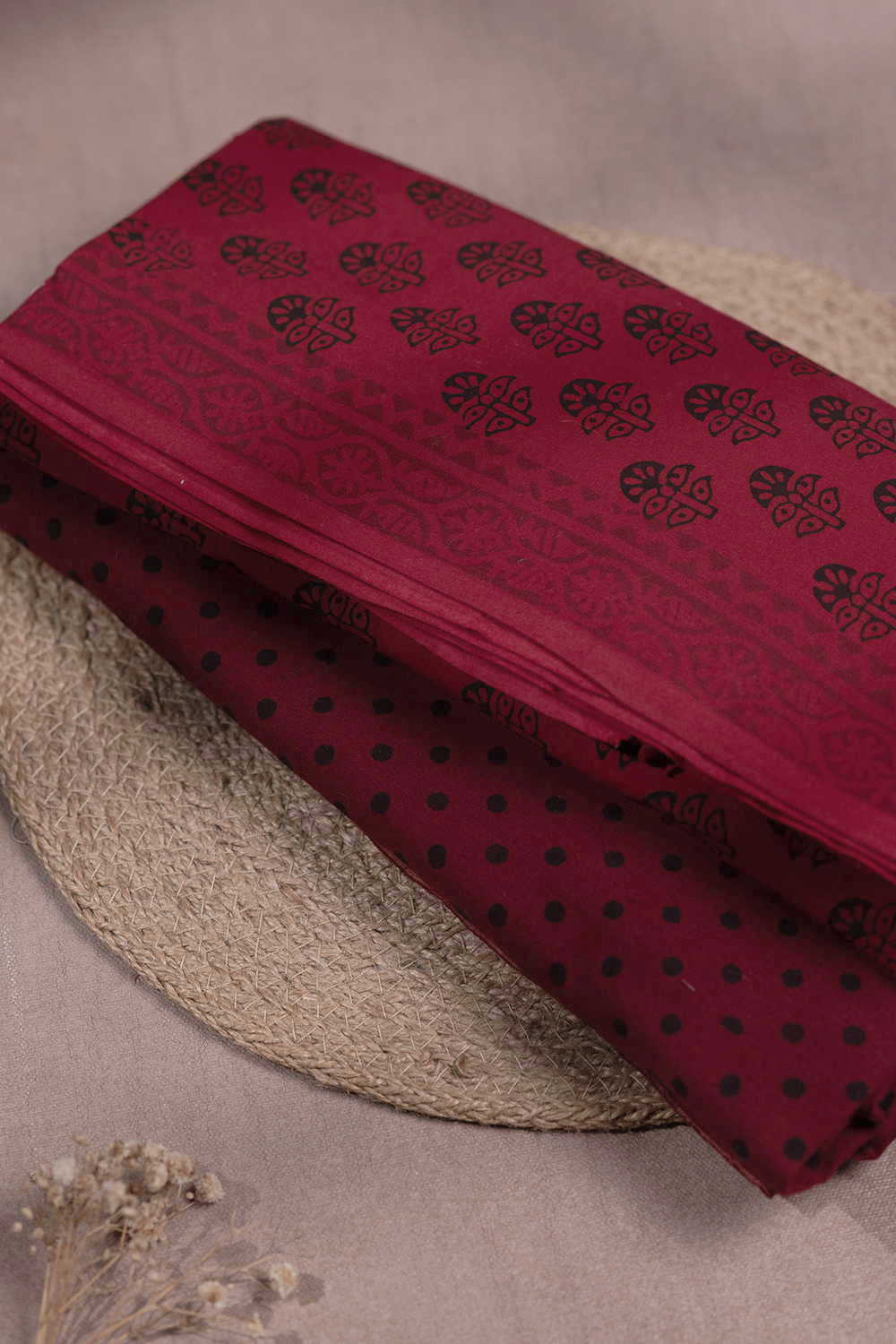 Unstitched Suits - Matkatus