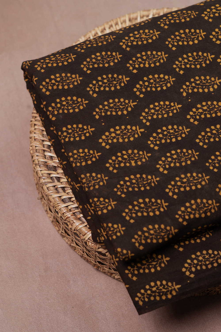 Block Printed Fabric - Matkatus 