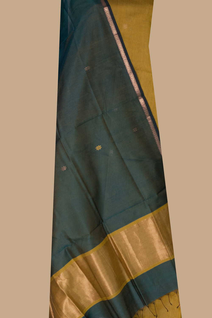 Top & Dupatta - Matkatus 