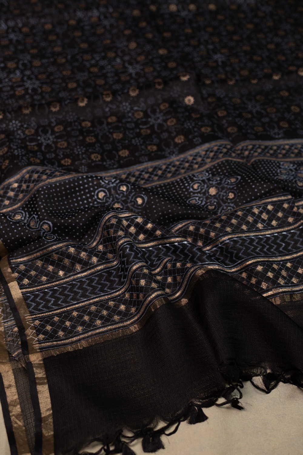Silk Dupatta - Matkatus 