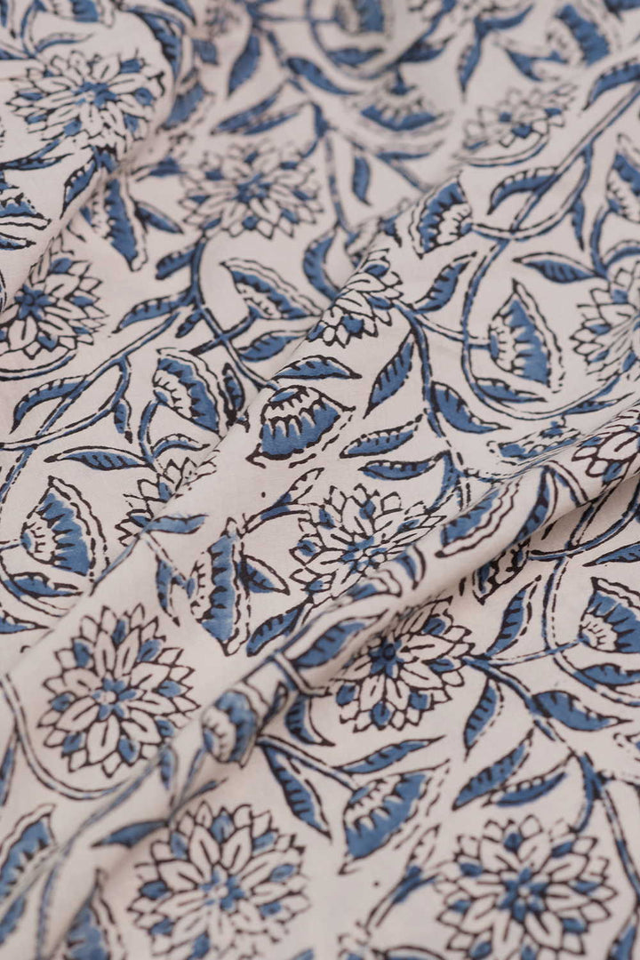 Ajrak Fabric - Matkatus 