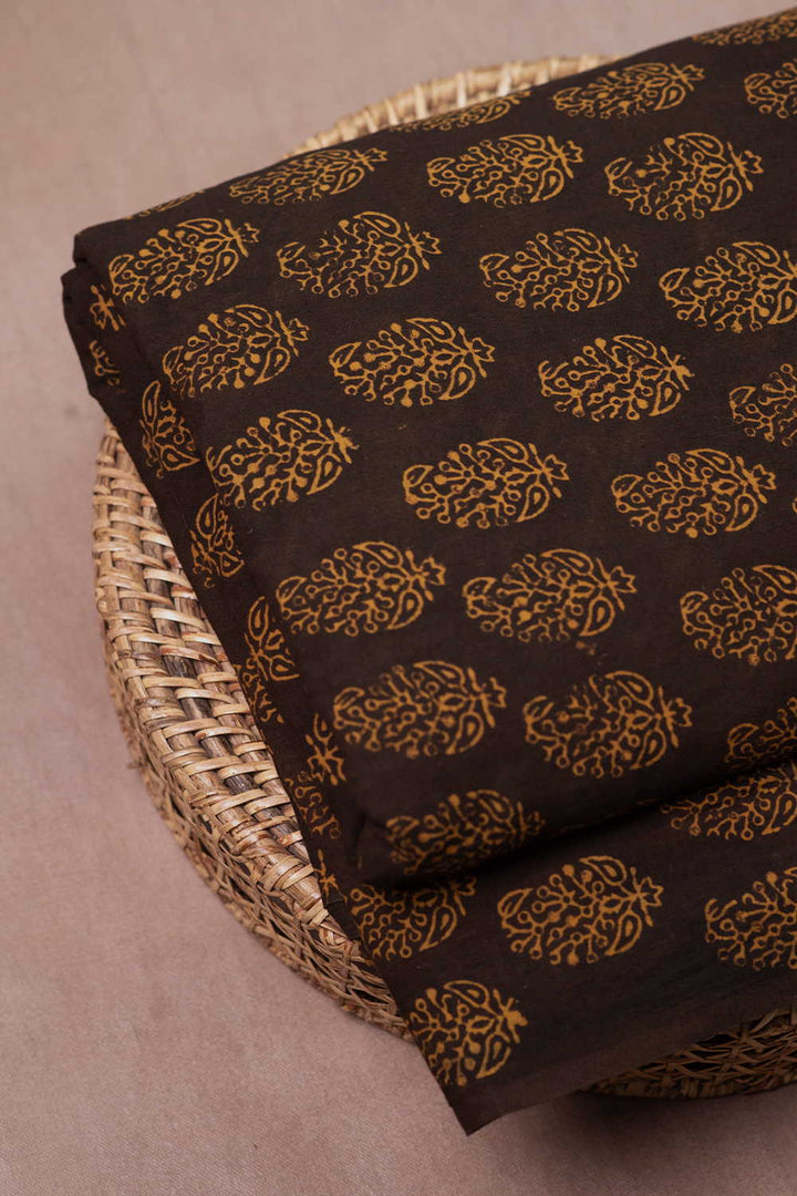 Ajrak Fabric - Matkatus