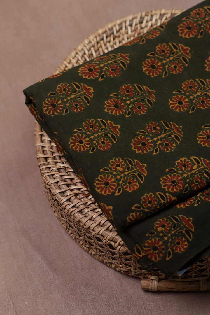 Ajrak Print Fabric - Matkatus
