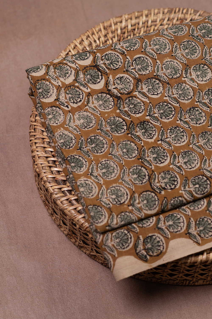 Cotton Fabric - Matkatus