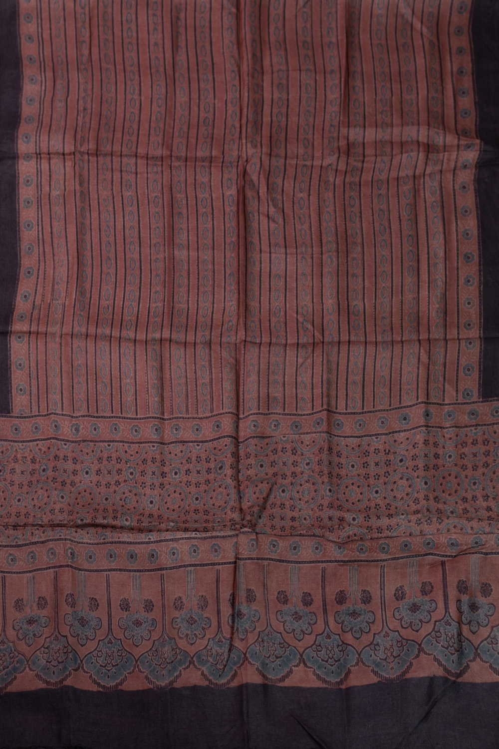 Unstitched Suits - Matkatu 