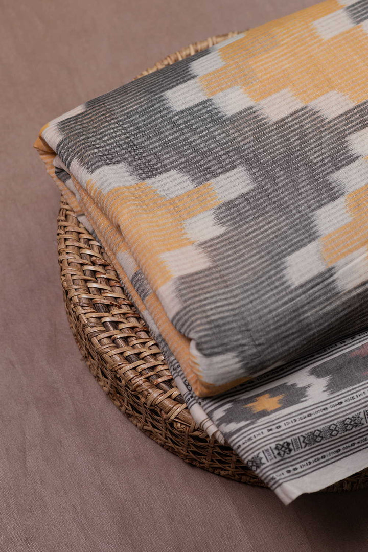 Ikat Fabric - Matkatus