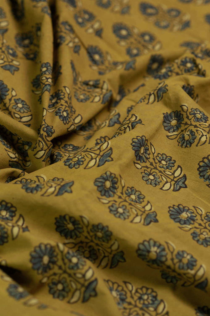 Ajrak Cotton Fabric - Matkatus 