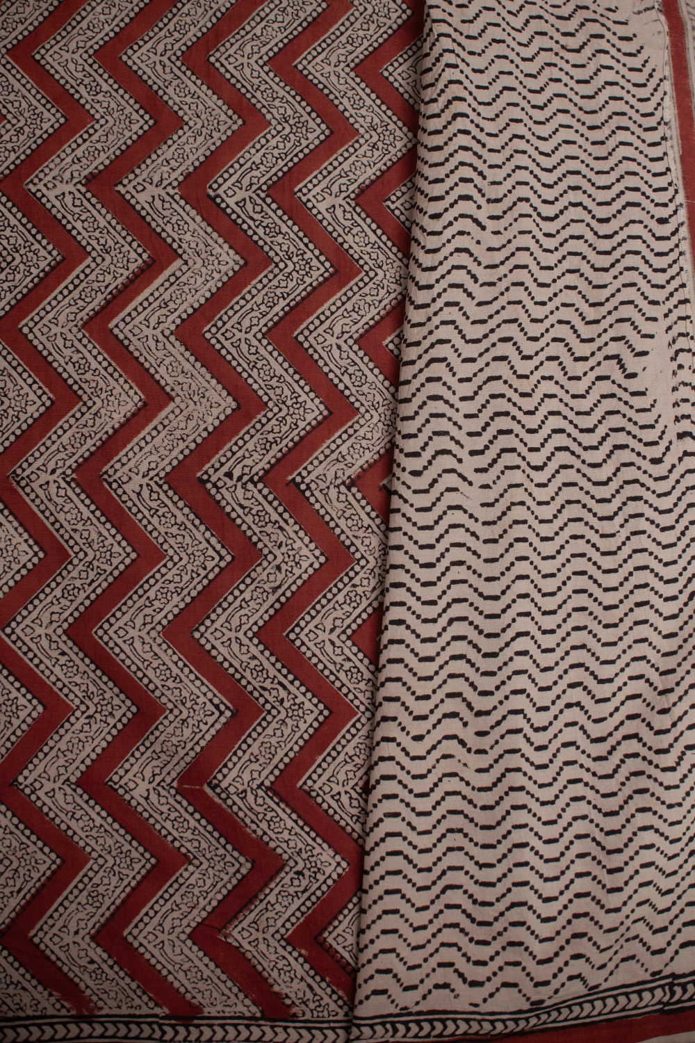 Chevron Design Block Printed Mul Cotton saree