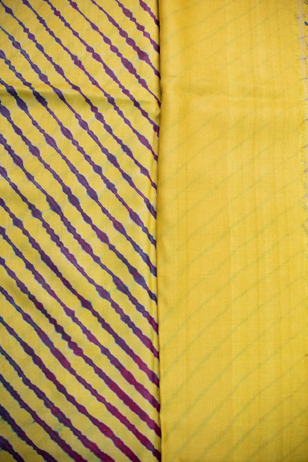 Lemon Yellow Leheriya Tussar saree