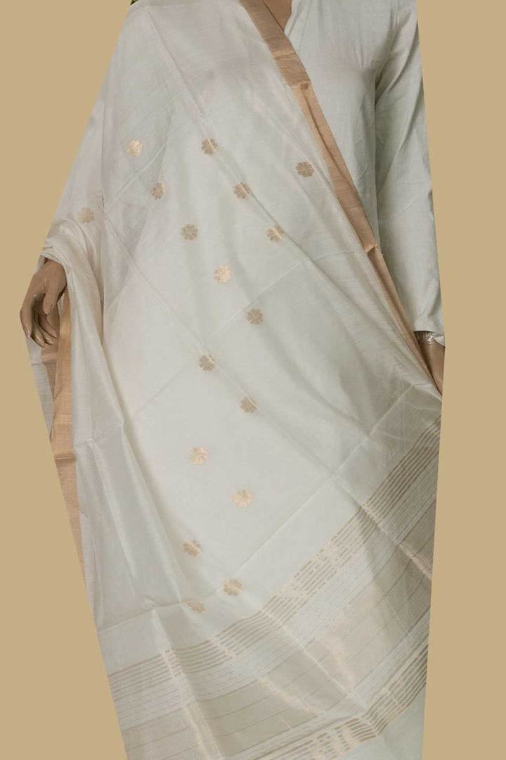 Dupattas - Matkatus
