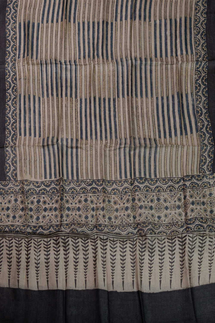 Unstitched Suits - Matkatu 