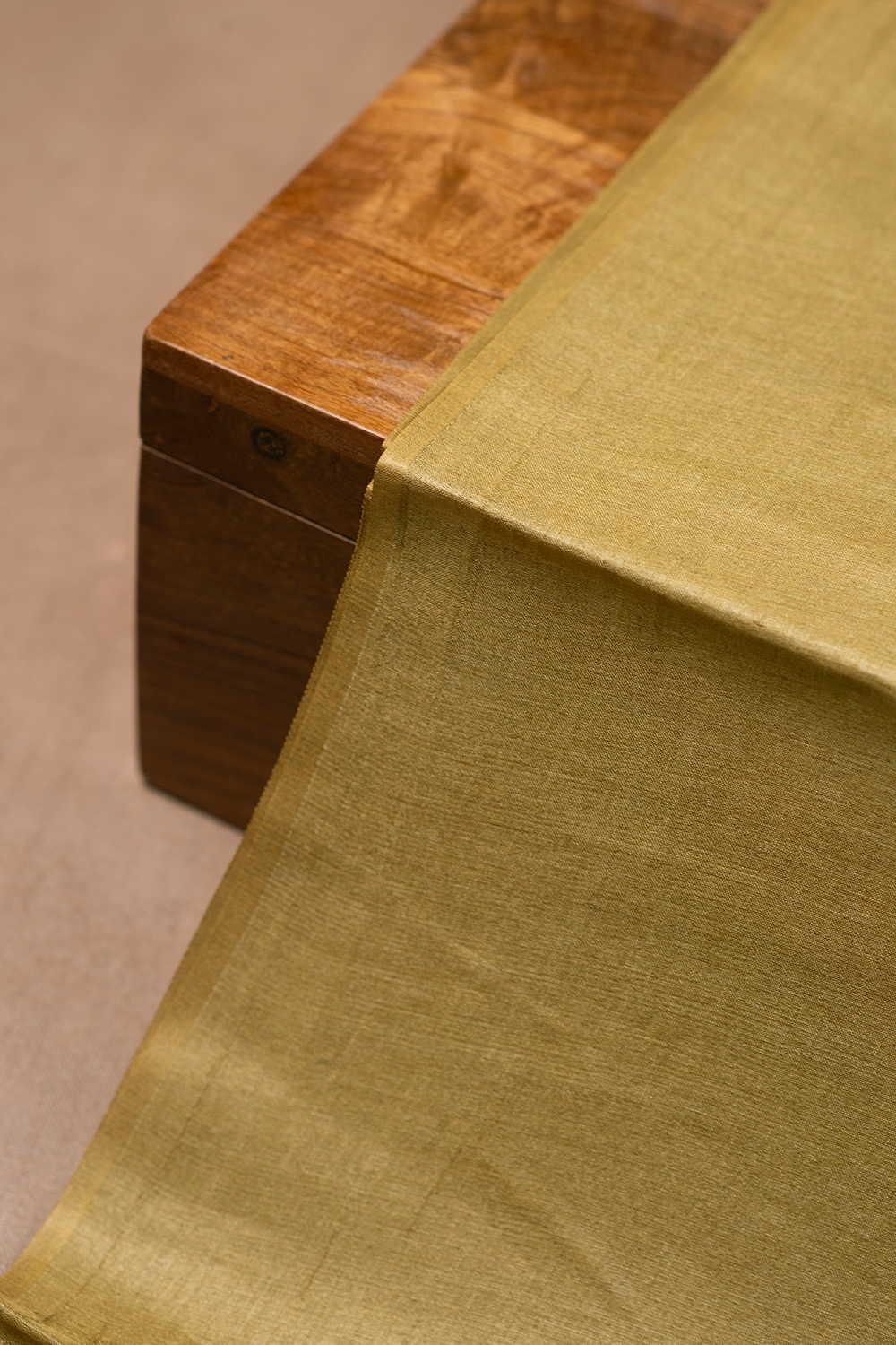 Silk Fabrics - Matkatus